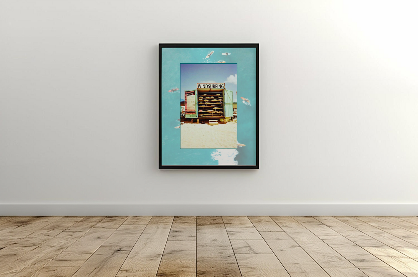 1-frame-on-a-wall-above-a-wooden-floor - Visivus